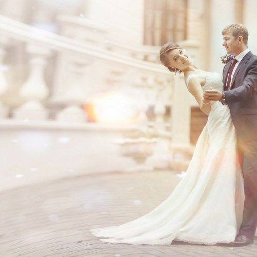 Bröllopsklänningssmycken: Vad du behöver veta