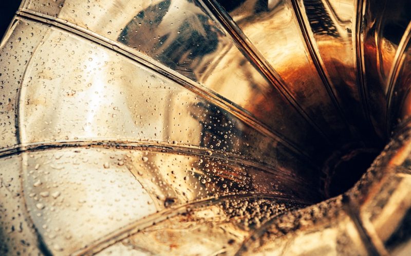 Unveiling the Luxurious Elegance: Exploring the Gold Variants of Hermes Bracelets